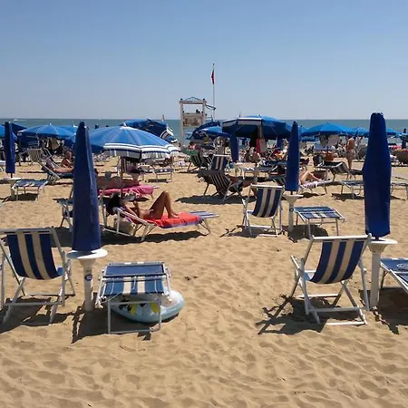 Beach2 Hotel