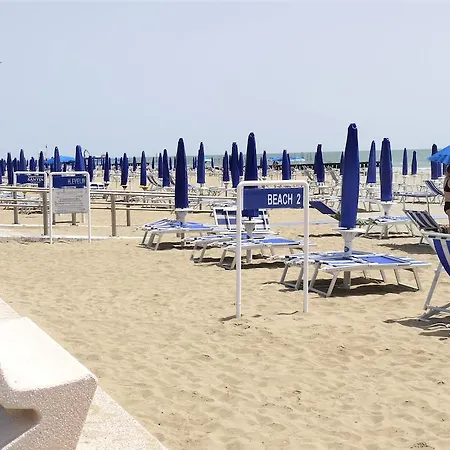 Beach2