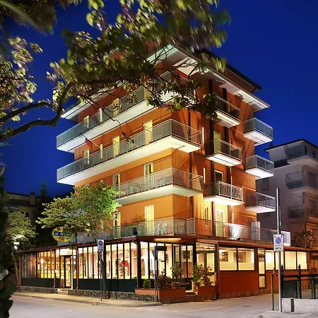 Hotel Beach2