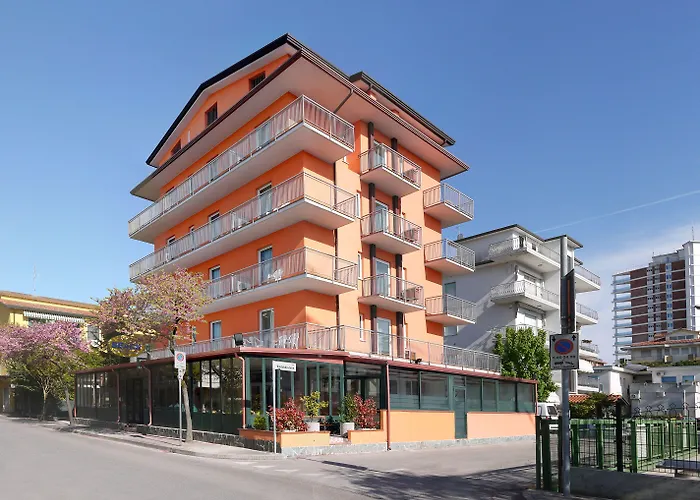 Beach2 Hotel 3*